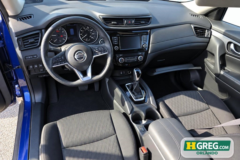Used 2020 Nissan Rogue SV FWD image 14