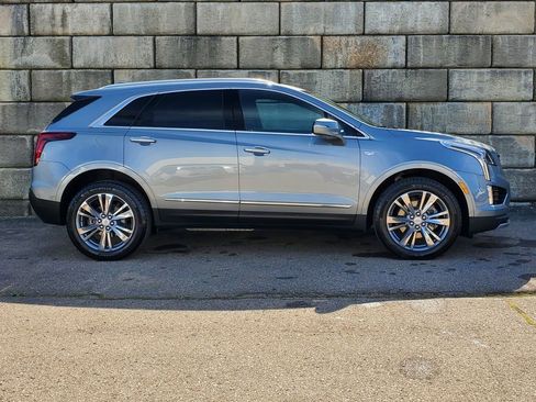 Certified 2024 Cadillac XT5 Premium Luxury w/ LPO, Floor Liner Package image 7
