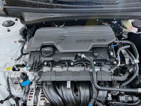 New 2026 Hyundai Elantra SEL Sport Premium FWD image 30