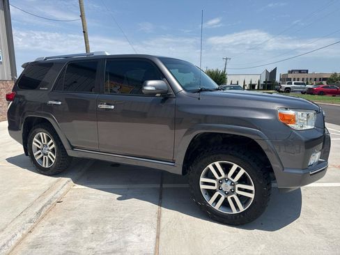 Used 2011 Toyota 4Runner Limited w/ Convenience Pkg AWD/4WD image 9