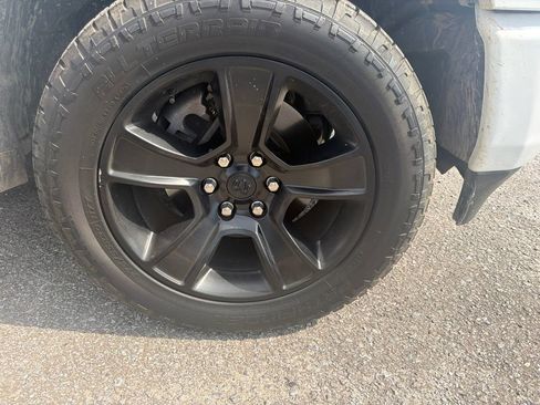Used 2022 RAM 1500 Big Horn AWD/4WD image 29