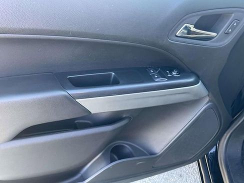 Used 2022 Chevrolet Colorado LT w/ Fleet Safety Package image 16