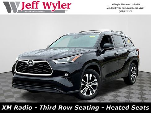 Used 2021 Toyota Highlander XLE image 1
