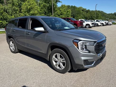Used 2024 GMC Terrain SLE AWD/4WD image 7