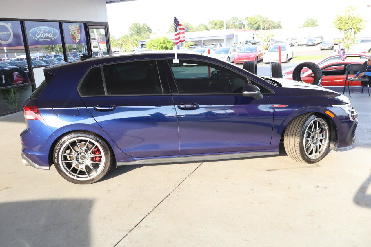 Used 2022 Volkswagen GTI SE FWD image 4