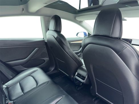 Used 2022 Tesla Model 3 Long Range image 53