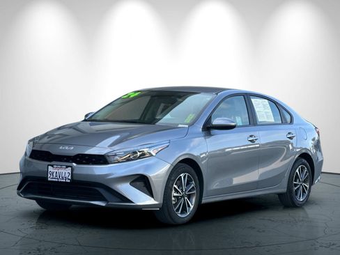 Certified 2024 Kia Forte LXS image 8
