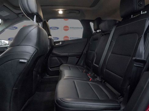 Used 2020 Ford Escape Titanium image 6