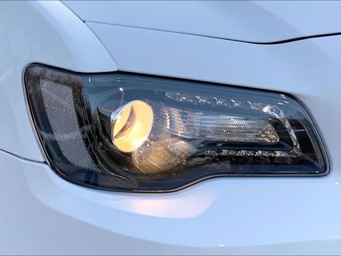 Used 2023 Chrysler 300 Touring w/ Sport Appearance Package image 27