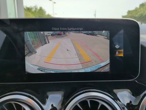 Used 2021 Mercedes-Benz GLA 250 image 23