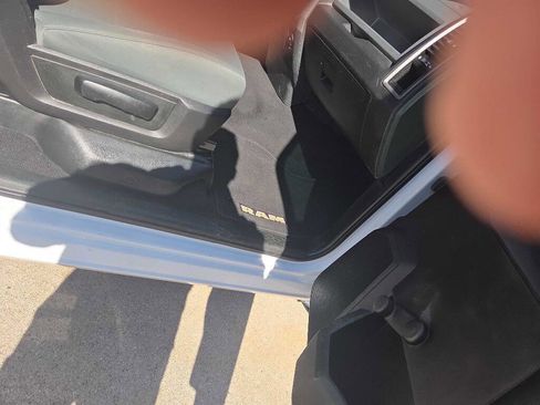 Used 2013 Chevrolet Cruze LS image 48