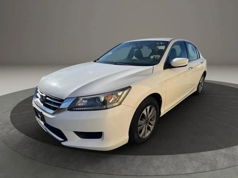 Used 2015 Honda Accord LX image 2