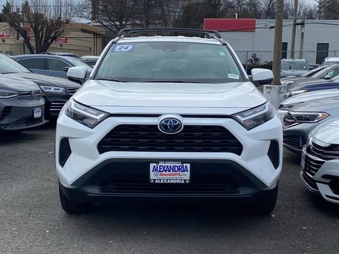 Used 2024 Toyota RAV4 XLE image 6