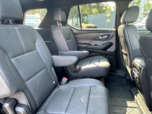 Certified 2022 Chevrolet Traverse RS w/ LPO, Floor Liner Package image 30