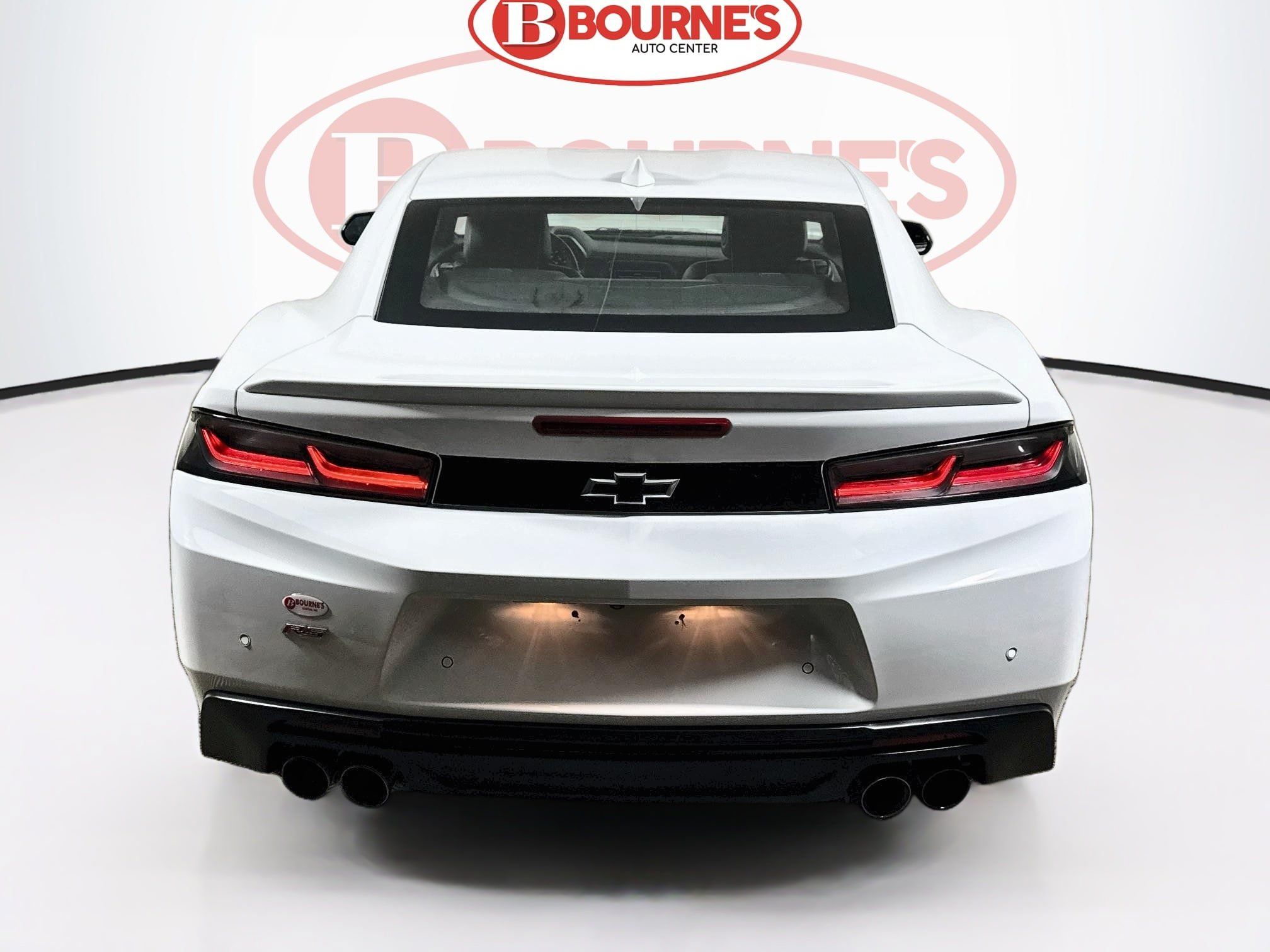 Used 2018 Chevrolet Camaro LT RWD image 11