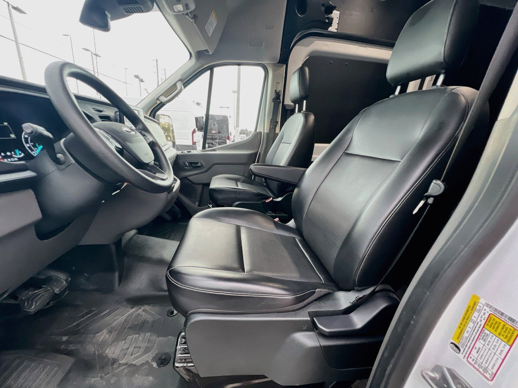 Used 2025 Ford Transit 250 148 High Roof Extended w/ Load Area Protection Package RWD image 14