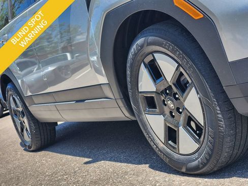 Used 2024 Hyundai Santa Fe SEL AWD/4WD image 7