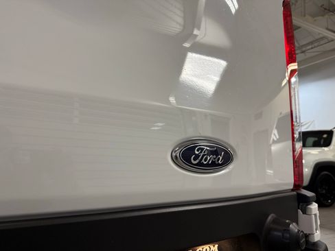 Used 2024 Ford Transit 350 XL image 9