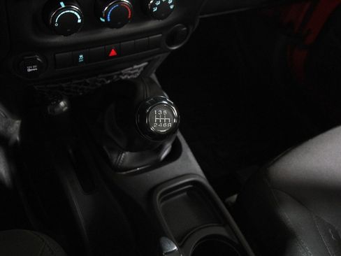 Used 2014 Jeep Wrangler Sport image 12