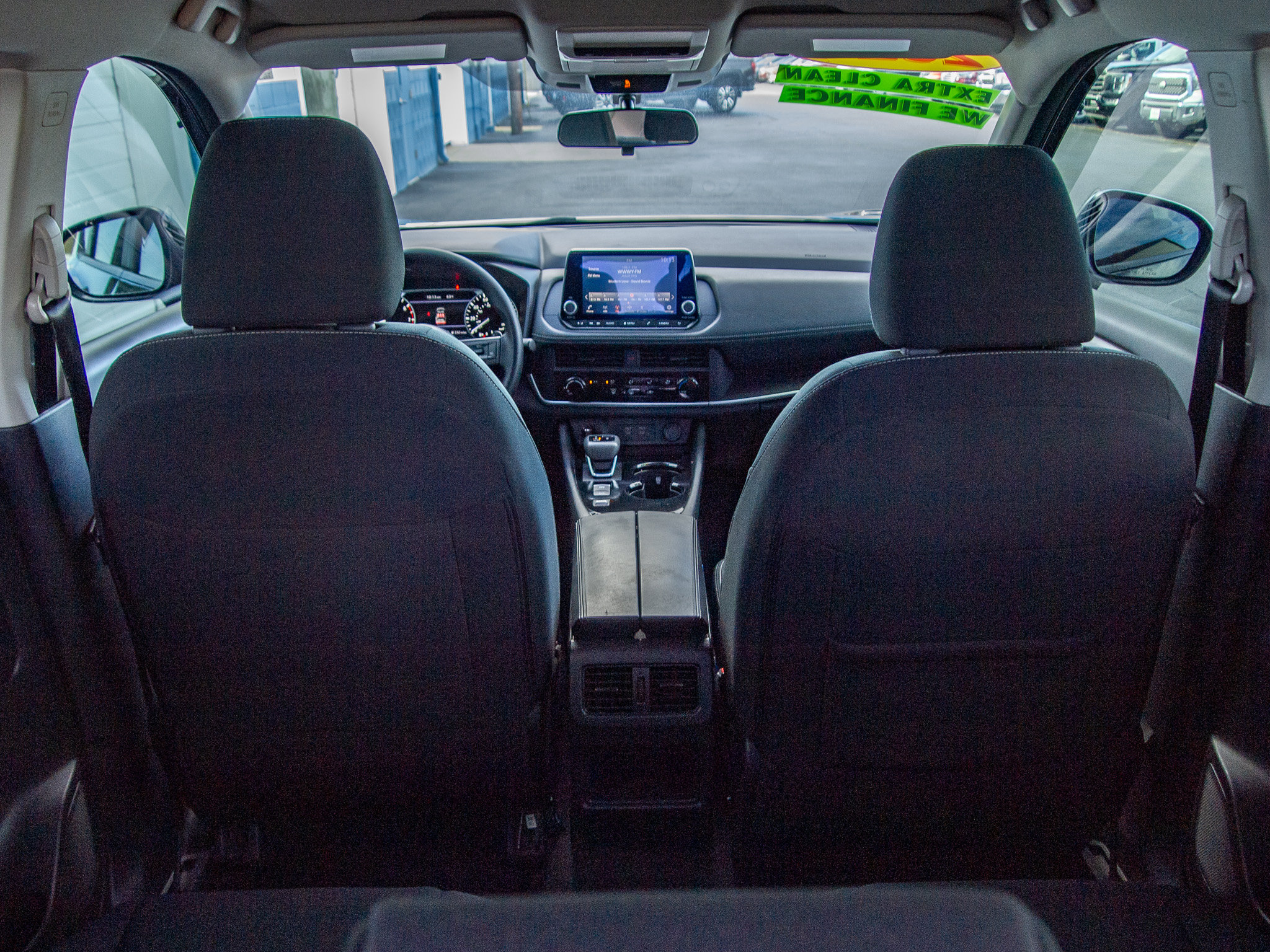 Used 2024 Nissan Rogue S FWD image 28