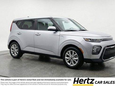 Used 2025 Kia Soul LX w/ LX Technology Package FWD image 1