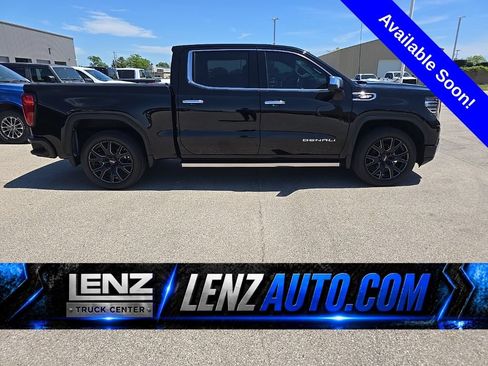 Used 2022 GMC Sierra 1500 Denali w/ Denali Carbonpro Edition AWD/4WD image 1