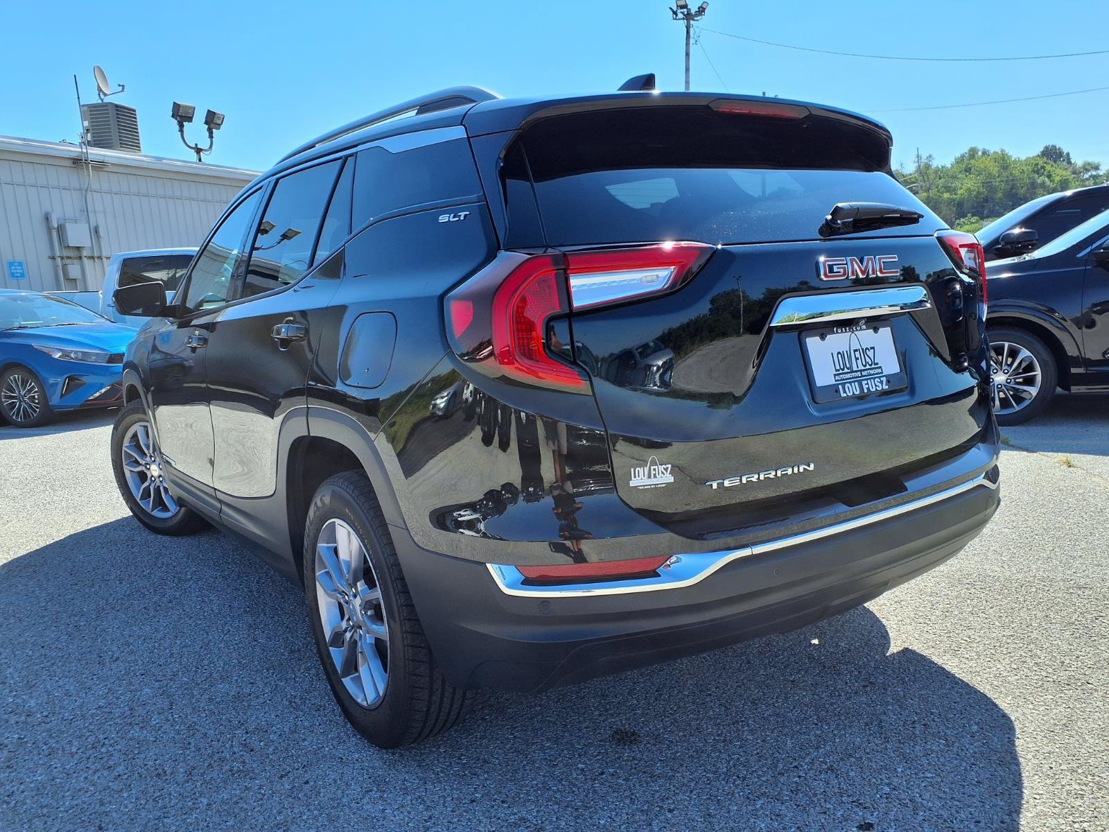 Used 2024 GMC Terrain SLT FWD image 36