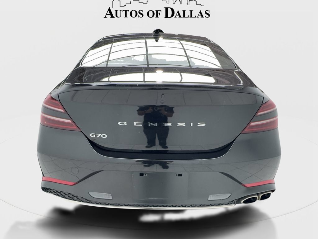 Used 2023 Genesis G70 2.0T RWD image 10