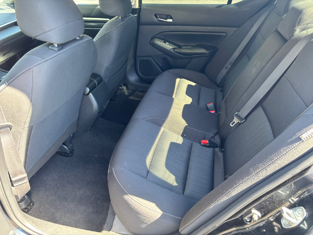 Used 2022 Nissan Altima 2.5 SV FWD image 18