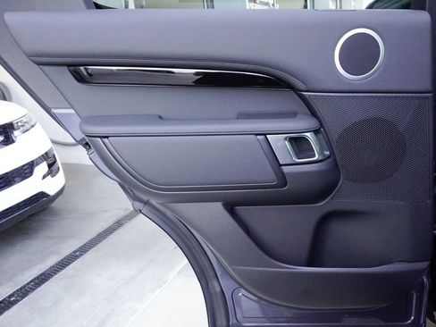 New 2026 Land Rover Discovery S AWD/4WD image 28