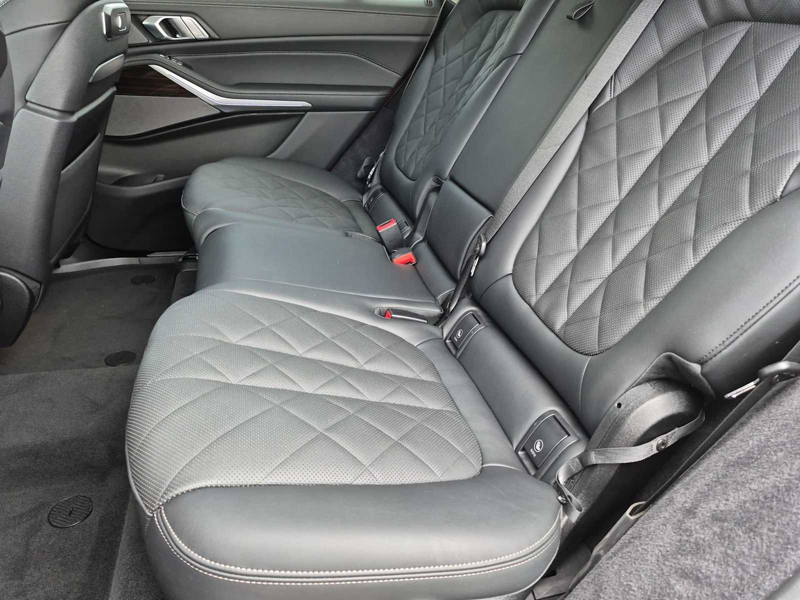 Used 2026 BMW X7 xDrive40i AWD/4WD image 19