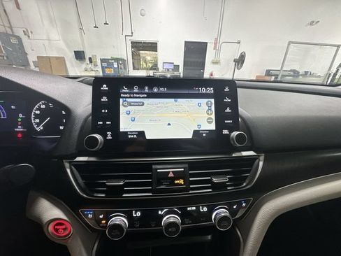 Used 2022 Honda Accord Touring image 24