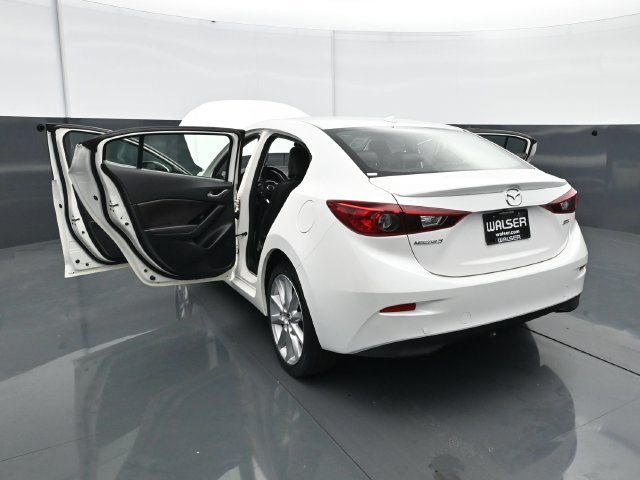 Used 2017 MAZDA MAZDA3 Touring w/ Popular Equipment Package FWD image 30