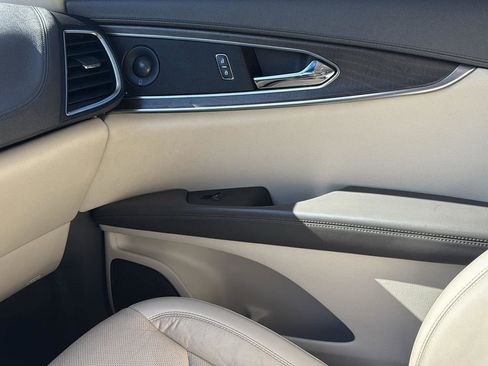 Used 2020 Lincoln Nautilus Reserve w/ Equipment Group 201A image 24