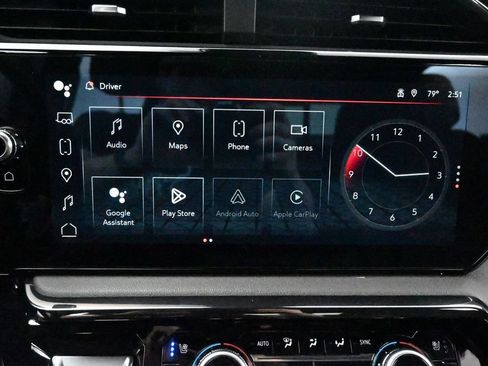 Used 2024 GMC Sierra 1500 AT4 w/ AT4 Premium Package AWD/4WD image 13