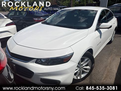 Used 2018 Chevrolet Malibu LT FWD image 1