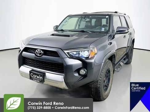 Used 2018 Toyota 4Runner TRD Off-Road Premium w/ Convenience Package image 4