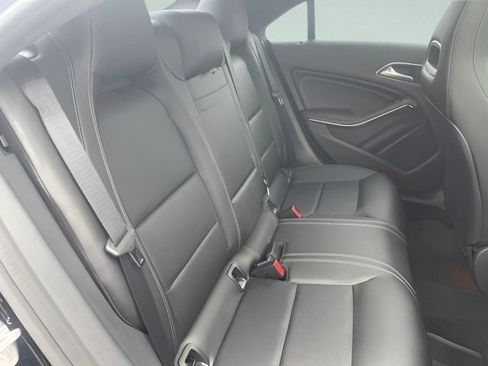 Used 2019 Mercedes-Benz CLA 250 4MATIC image 19