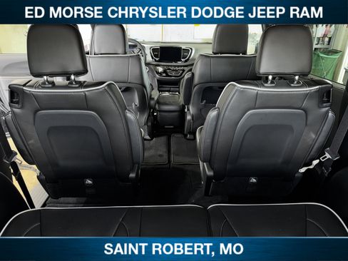 New 2026 Chrysler Pacifica Limited w/ S Appearance Package AWD/4WD image 35