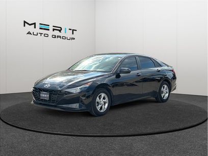 Used 2022 Hyundai Elantra SE