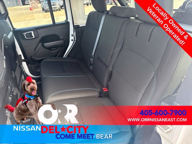 Used 2024 Jeep Wrangler Unlimited Rubicon 4xe AWD/4WD image 12