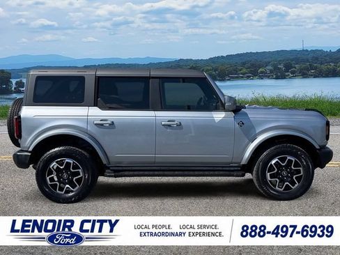 Certified 2023 Ford Bronco Outer Banks AWD/4WD image 2