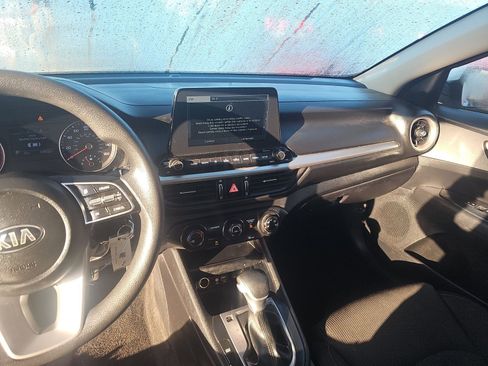 Used 2020 Kia Forte Sedan image 13