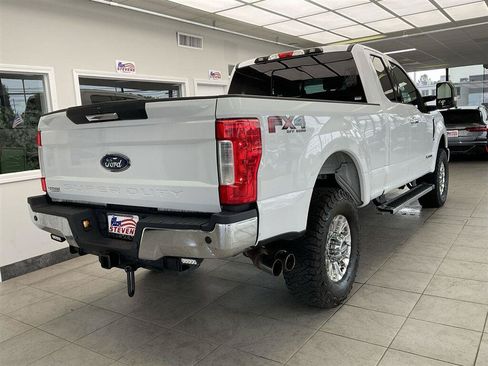 Used 2017 Ford F350 XLT w/ XLT Premium Package AWD/4WD image 5