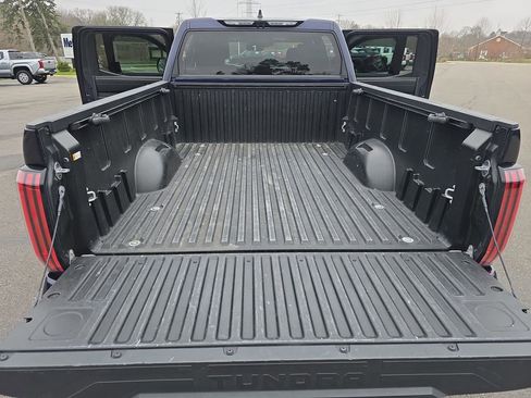 Used 2025 Toyota Tundra Limited w/ TRD Off-Road Package AWD/4WD image 14