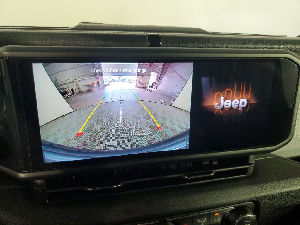 Used 2026 Jeep Wrangler Unlimited Sport AWD/4WD image 22