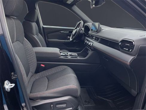 Certified 2023 Honda Pilot Sport image 15