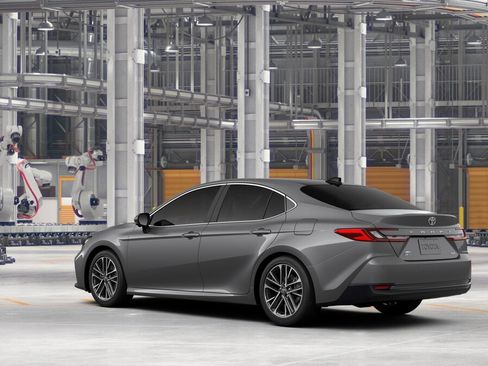 New 2026 Toyota Camry XLE AWD/4WD image 6