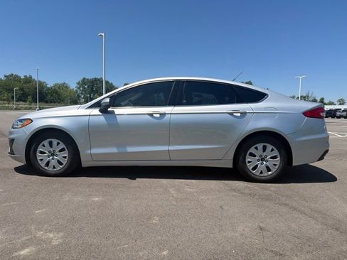 Used 2019 Ford Fusion S FWD image 11