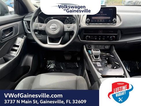 Used 2024 Nissan Rogue S FWD image 14